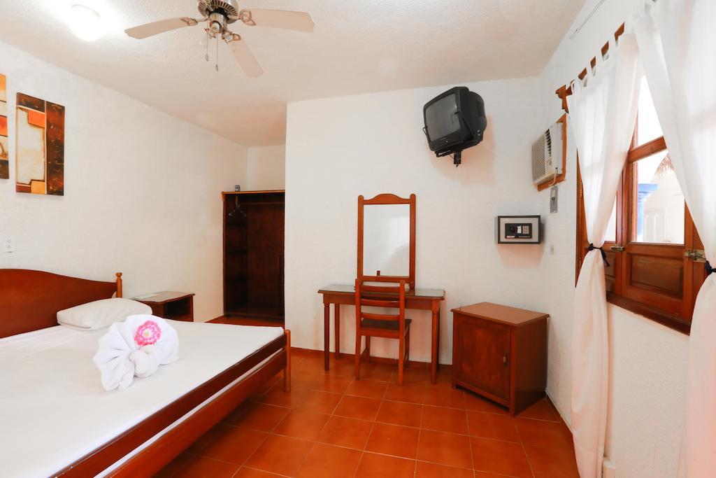Hotel Azul By Encanto Плая дел Кармен Стая снимка