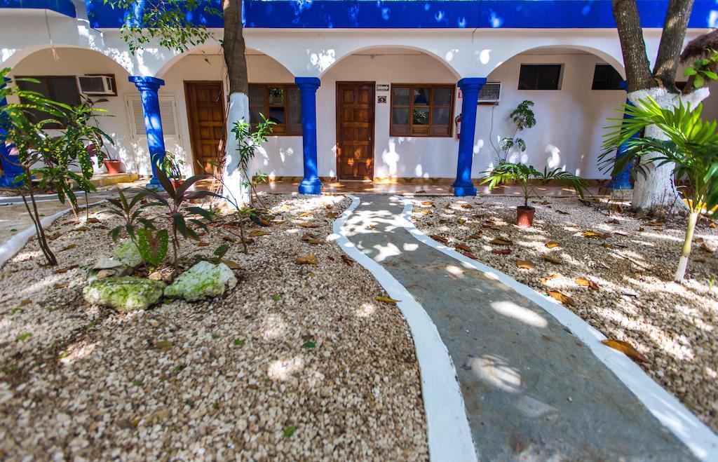Hotel Azul By Encanto Плая дел Кармен Екстериор снимка